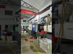 Птицы питаться лоток